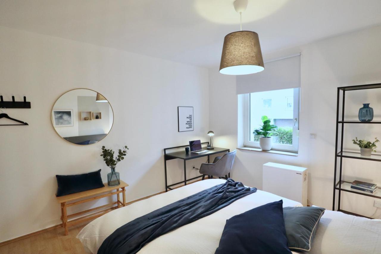Sapphire Apartment: Free Parking + Netflix + Bathtub Essen Ngoại thất bức ảnh