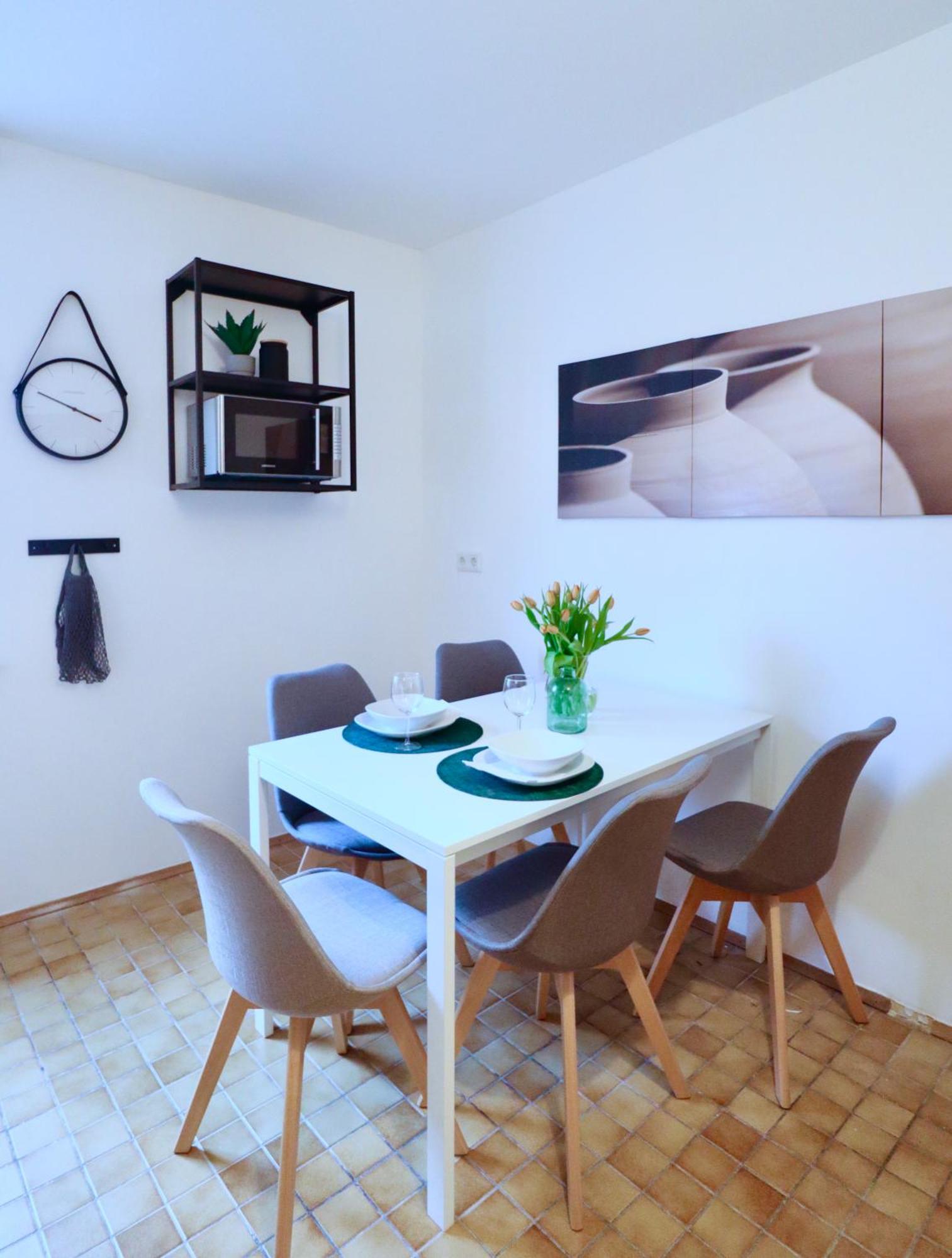 Sapphire Apartment: Free Parking + Netflix + Bathtub Essen Ngoại thất bức ảnh